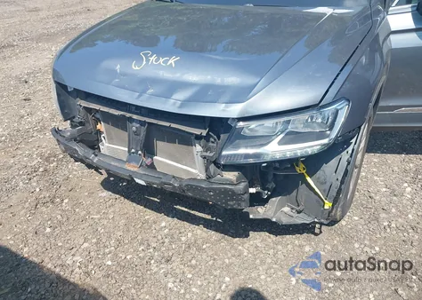 2018 Volkswagen Tiguan 2.0T Se/2.0T Sel z USA, uszkodzony, nr VIN 3VV2B7AX8JM068960